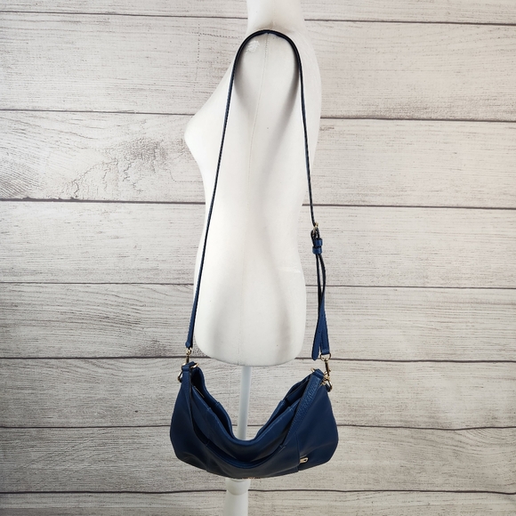 Coach Blue Pebble Leather Isabelle East West Hobo Shoulder / Crossbody Bag - Picture 3 of 16